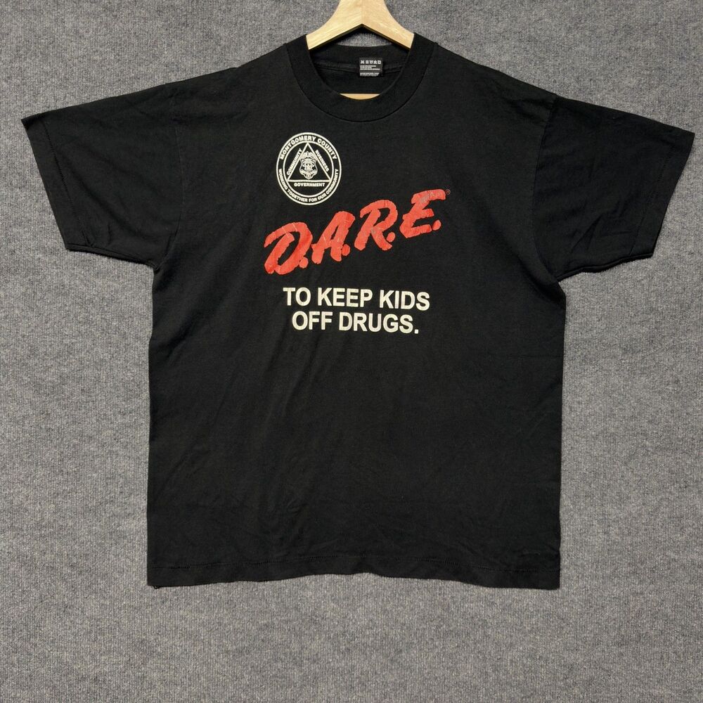 Vintage Fruit Of The Loom DARE Shirt Mens XL Black Anti Drug Police Graphic 90s